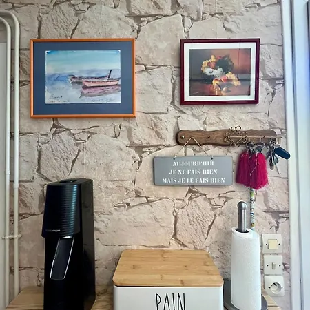 Propriete De Pour 12 Personnes Avec Piscine Et Jacuzzi *