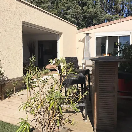 Propriete De Pour 12 Personnes Avec Piscine Et Jacuzzi Villa