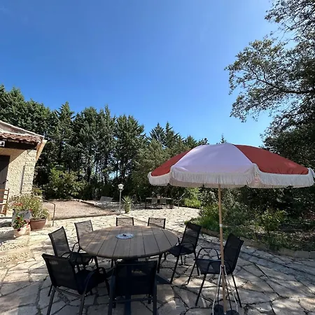 Propriete De Pour 12 Personnes Avec Piscine Et Jacuzzi Villa *