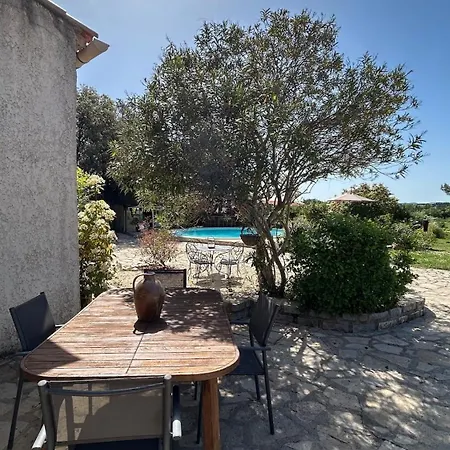 Villa Propriete De Pour 12 Personnes Avec Piscine Et Jacuzzi
