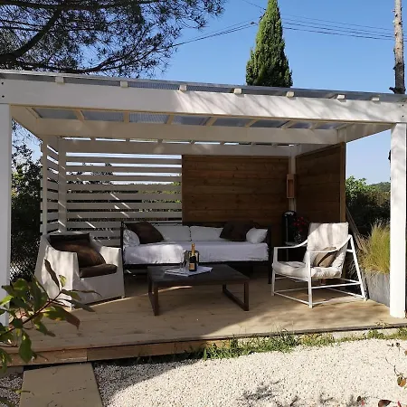Propriete De Pour 12 Personnes Avec Piscine Et Jacuzzi *